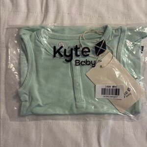 Kyte BABY Mint Sleeveless Bodysuit